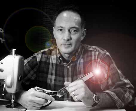 toniphillipsbw.jpg (22190 bytes)